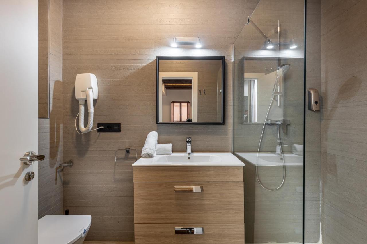 Apartamentos Granada Deluxe 3000 Bagian luar foto
